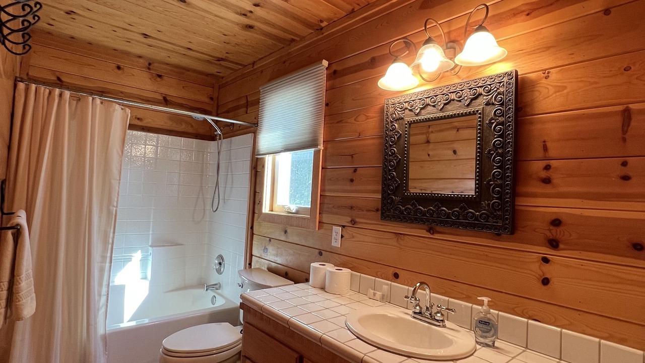 Photo of Bathroom in Oak Shores