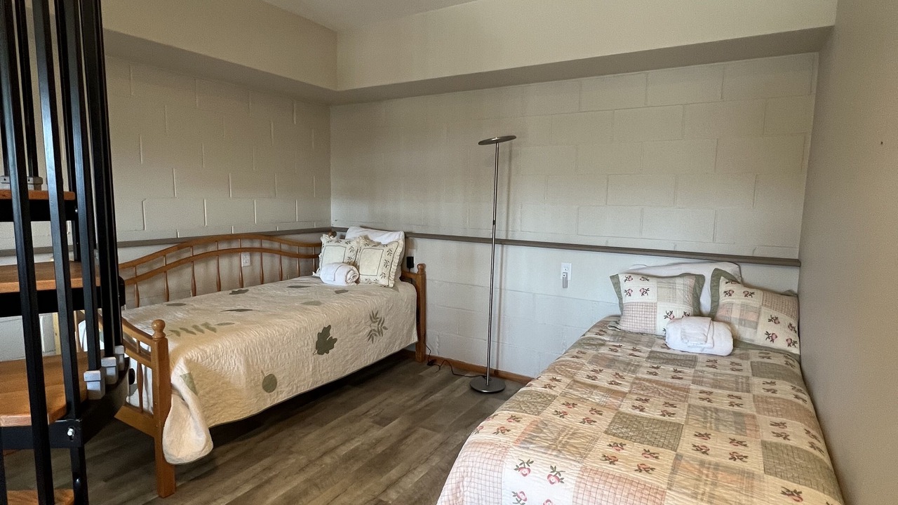 Photo of Bedroom in Oak Shores