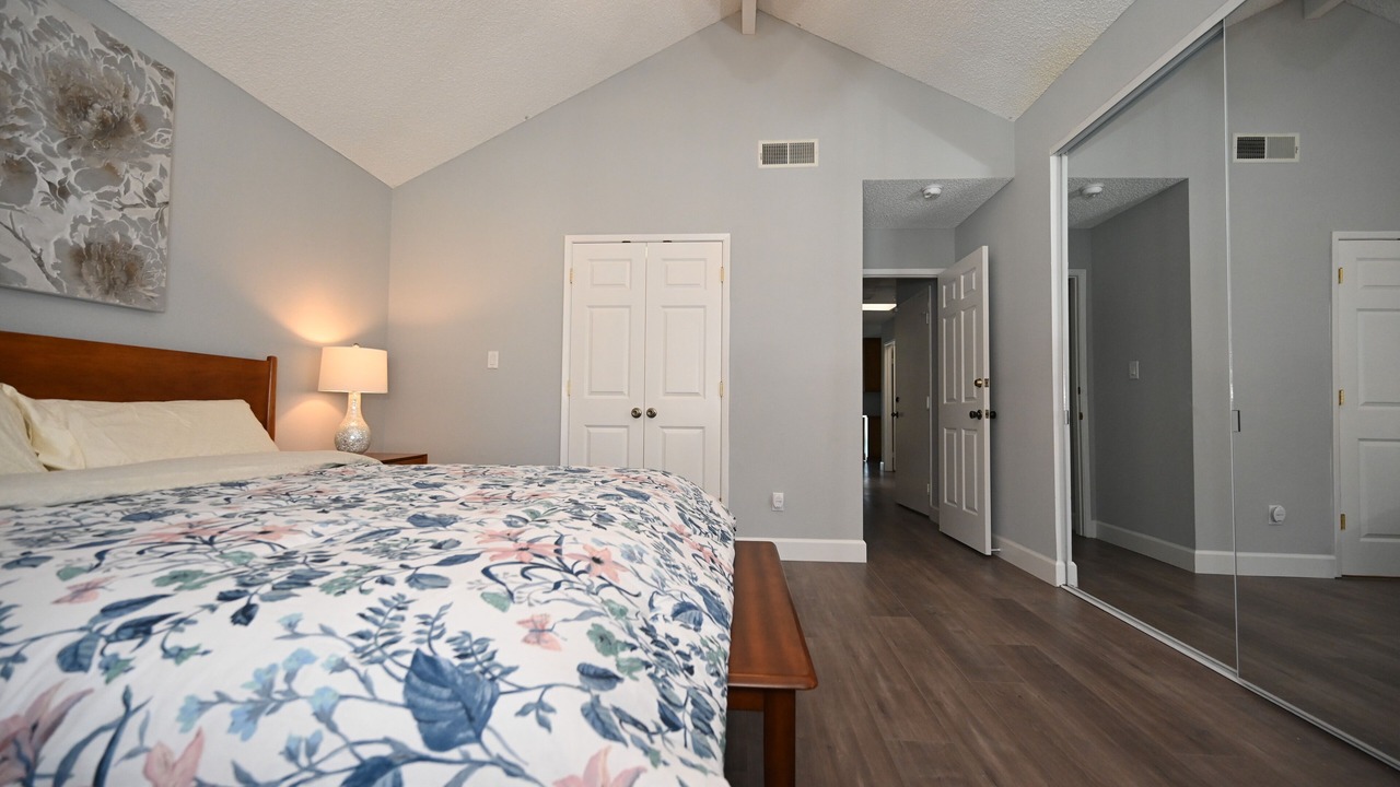 Photo of Bedroom in Vallejo