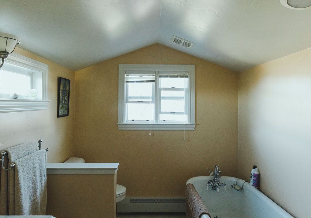 Photo of Bathroom in Albion