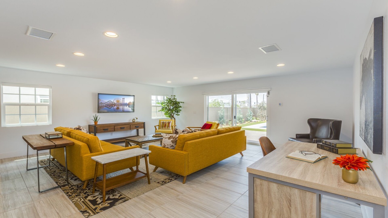 Photo of Livingroom in Hermosa Village
