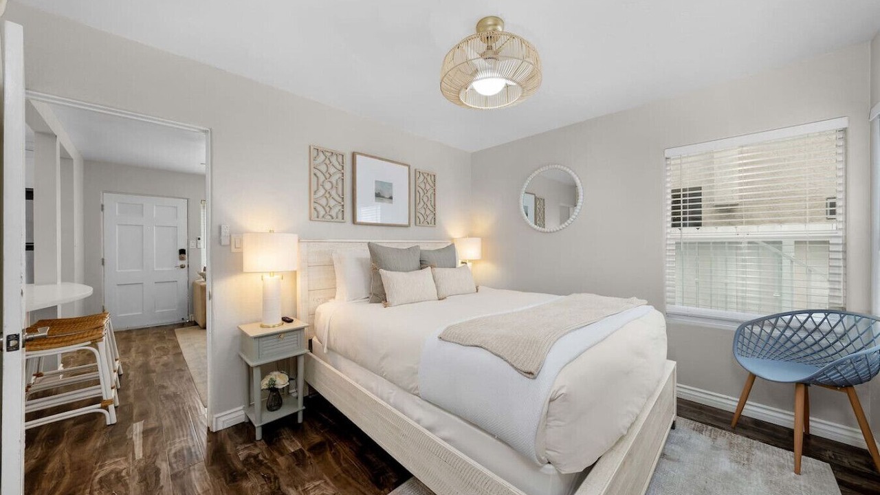 Photo of Bedroom in Mission Beach