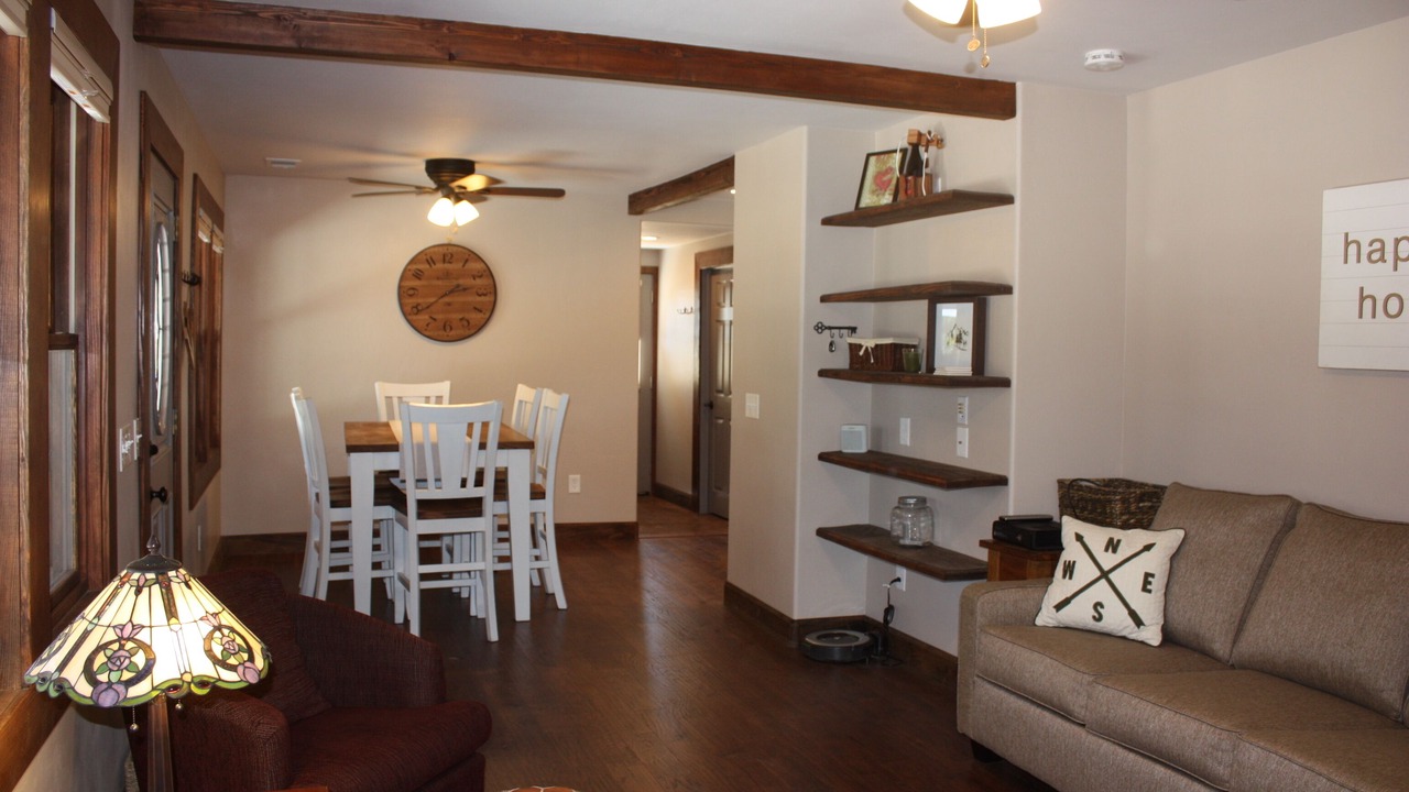 Photo of Livingroom in Templeton
