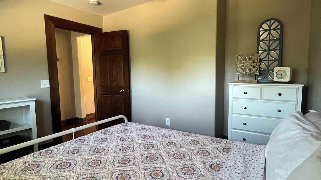 Photo of Bedroom in Templeton