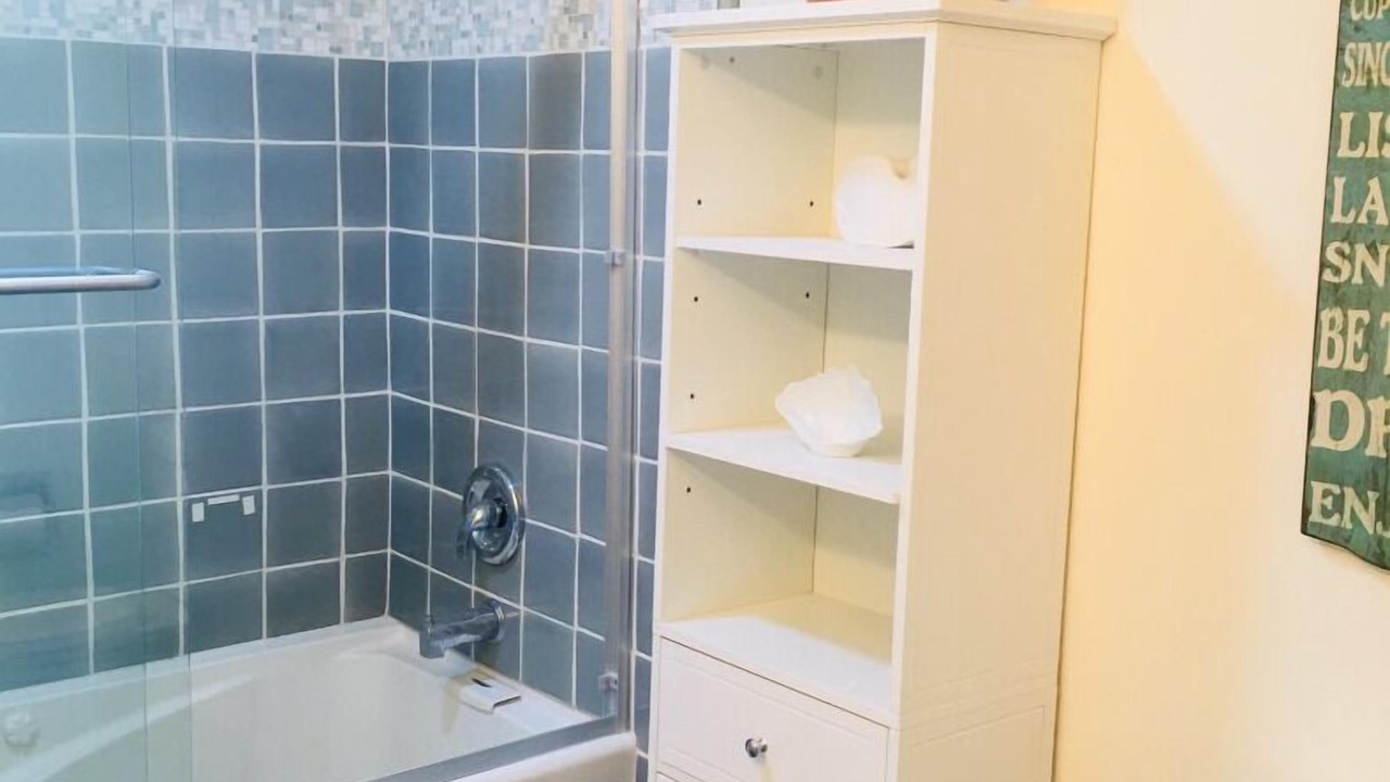 Photo of Bathroom in Shell Beach