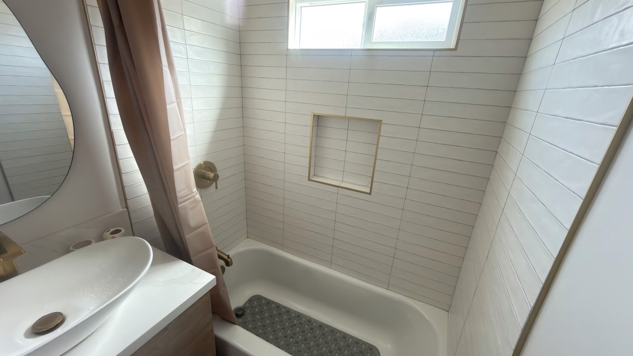 Photo of Bathroom in Bostonia