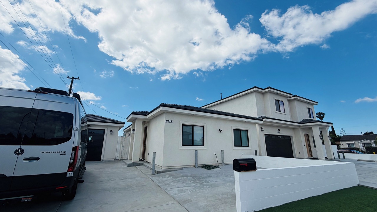 Photo of Outdoor in Midway City