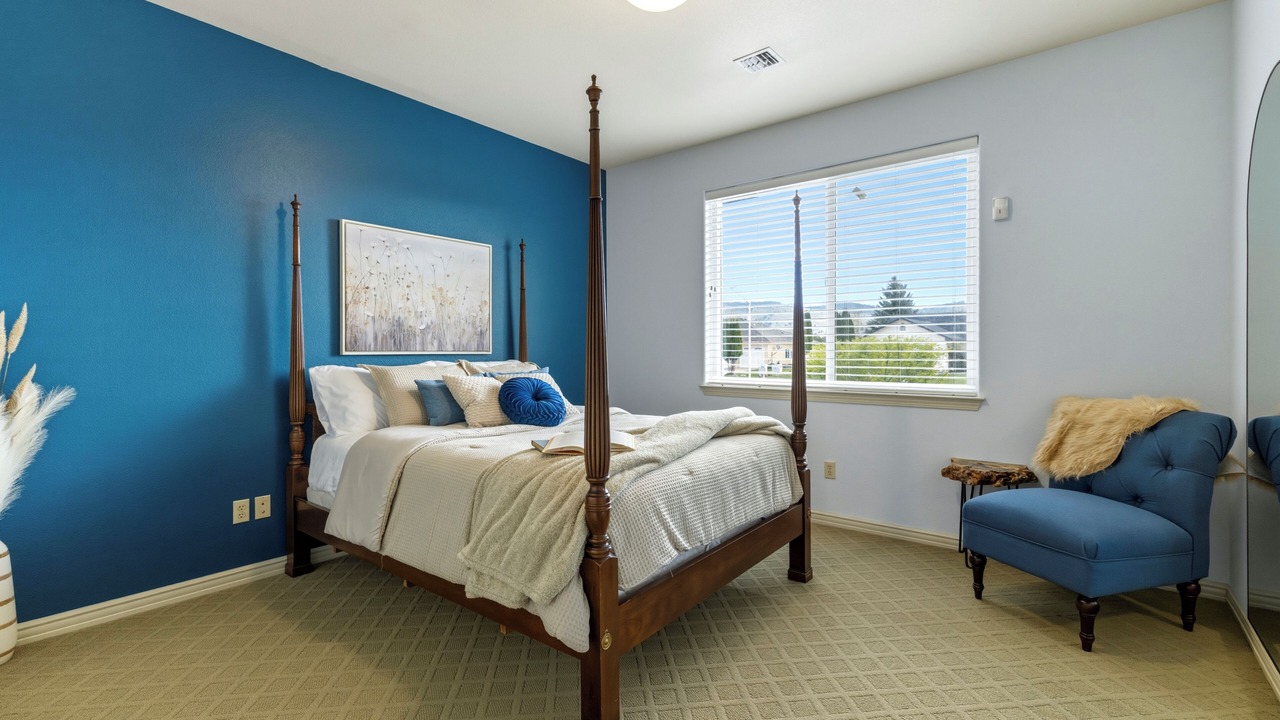 Photo of Bedroom in Altamont