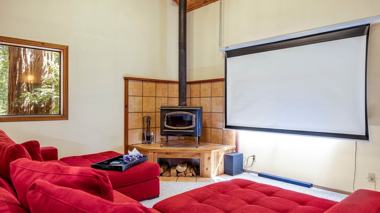Photo of Livingroom in Anchor Bay