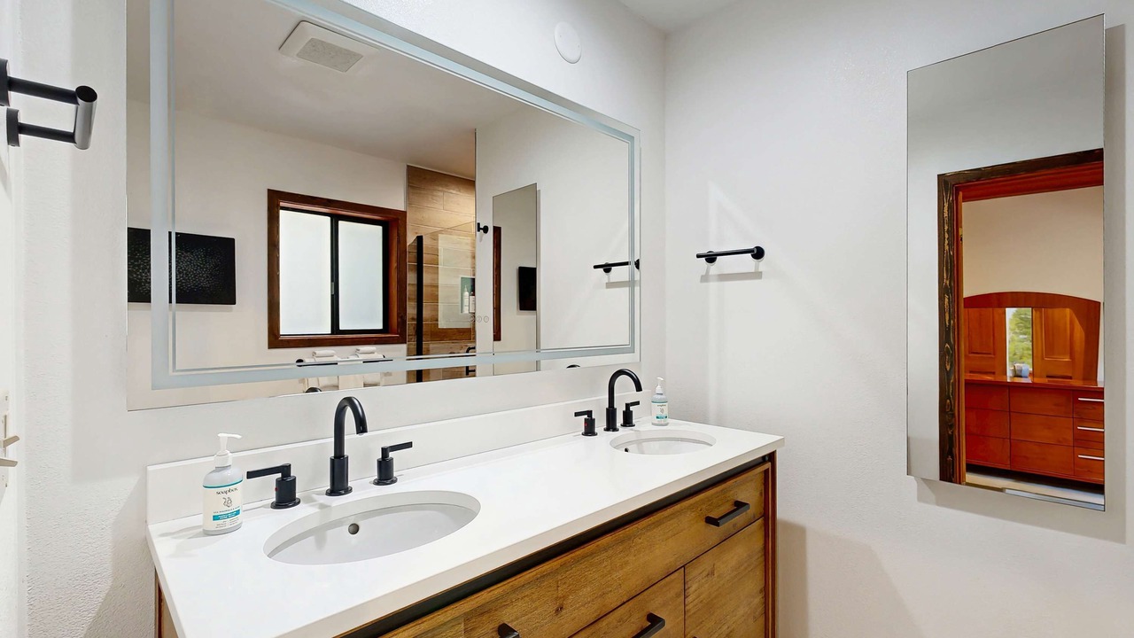 Photo of Bathroom in Anchor Bay