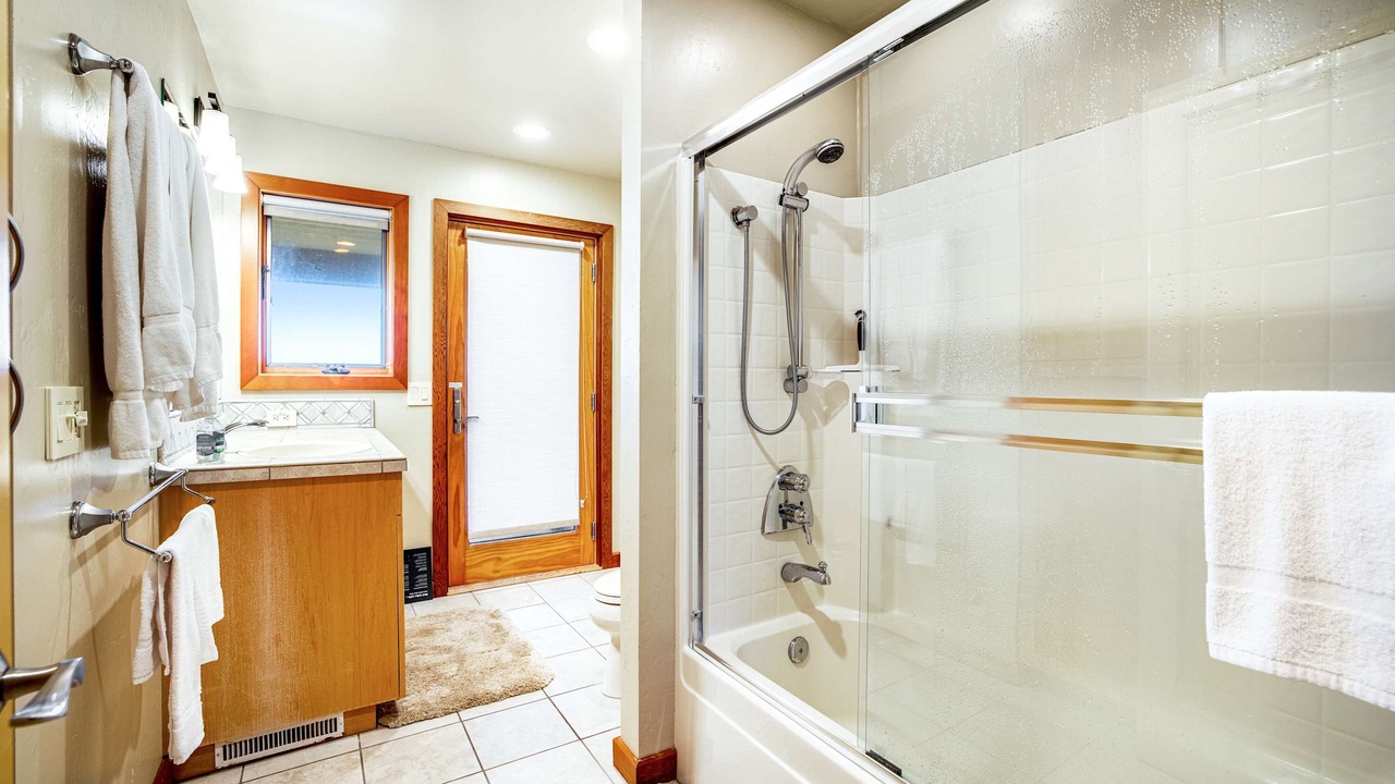 Photo of Bathroom in Sea Ranch
