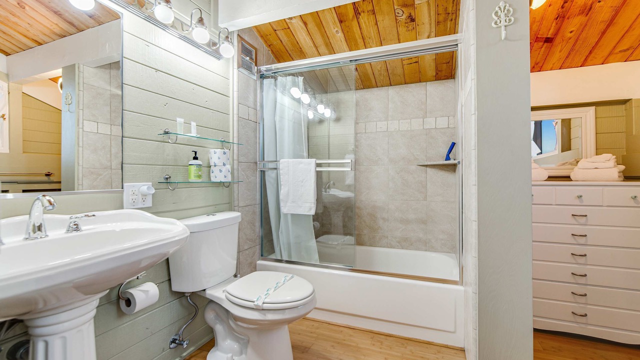 Photo of Bathroom in Gualala