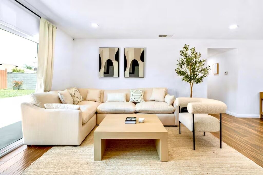 Photo of Livingroom in Westminster