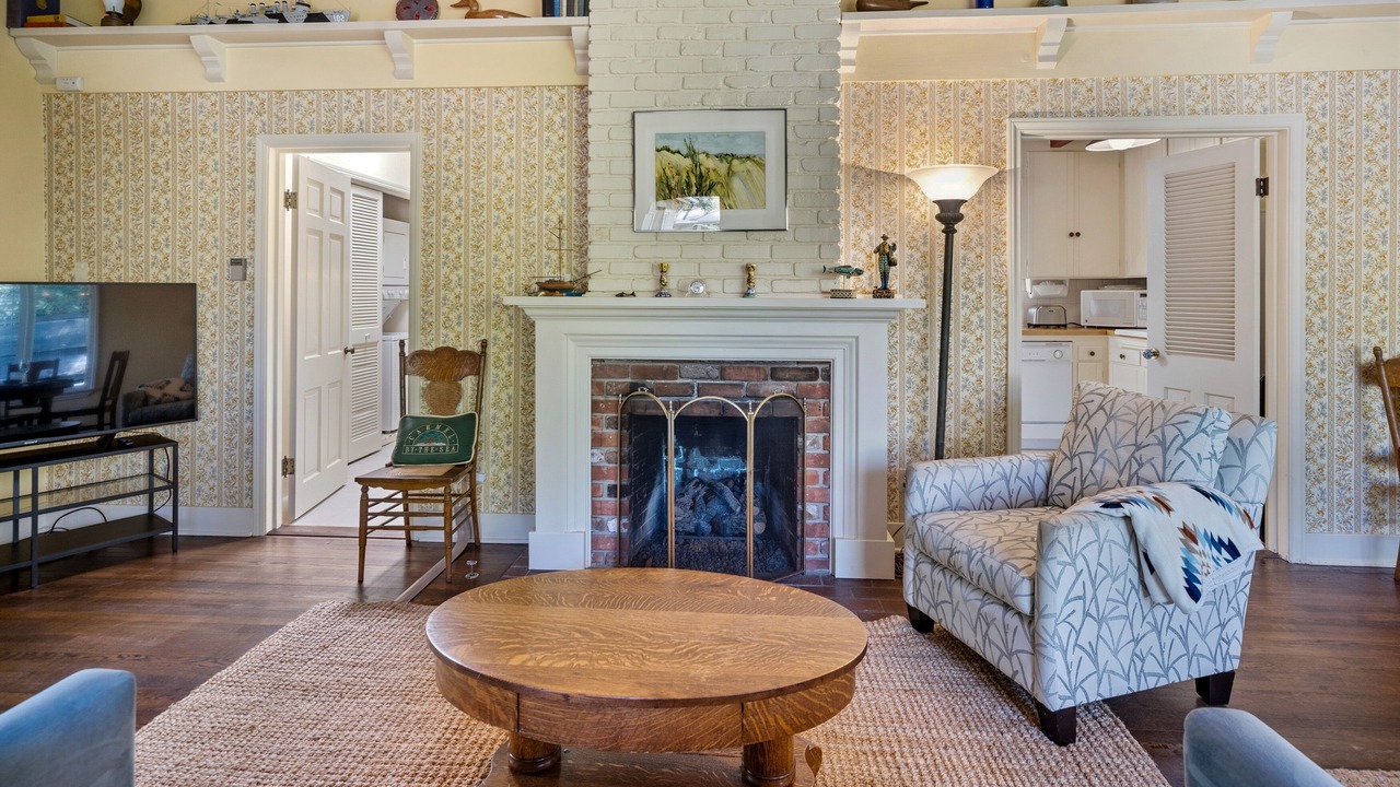 Photo of Livingroom in Carmel Point