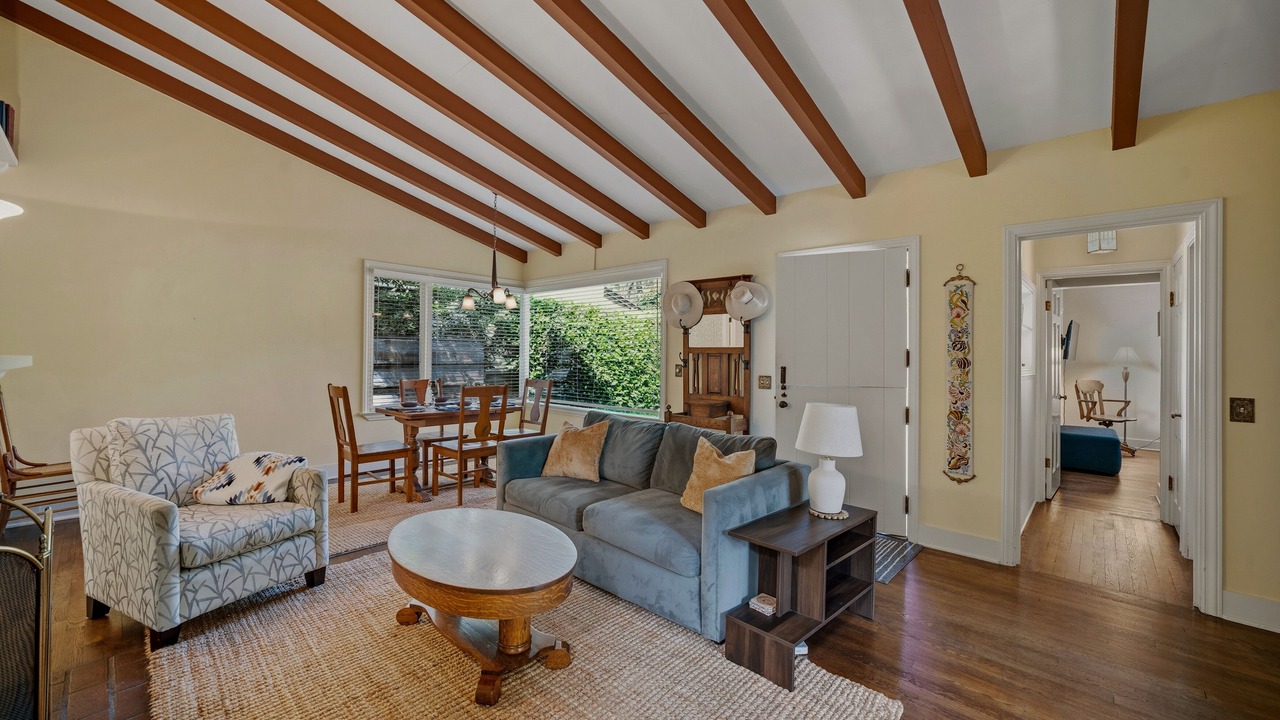 Photo of Livingroom in Carmel Point