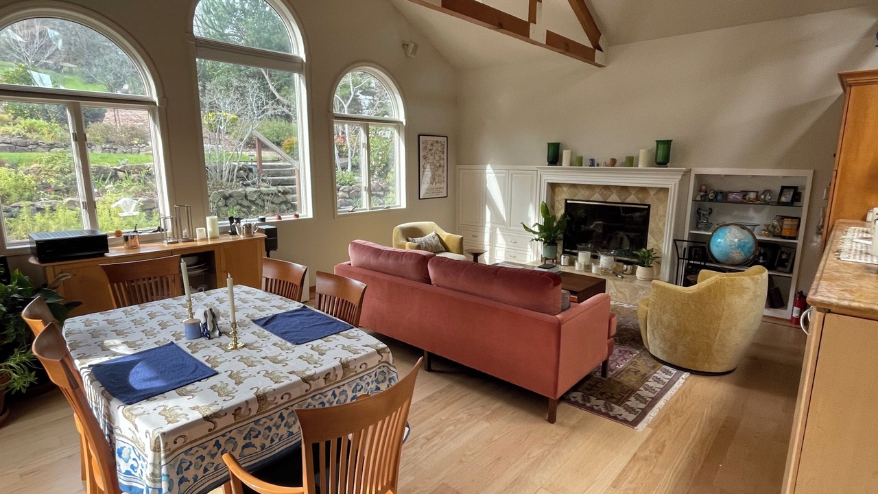 Photo of Livingroom in Overlook