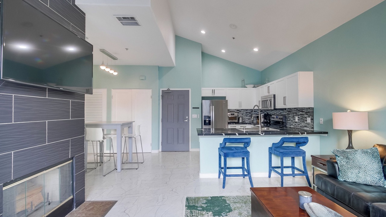 Photo of Livingroom in Downtown San Diego