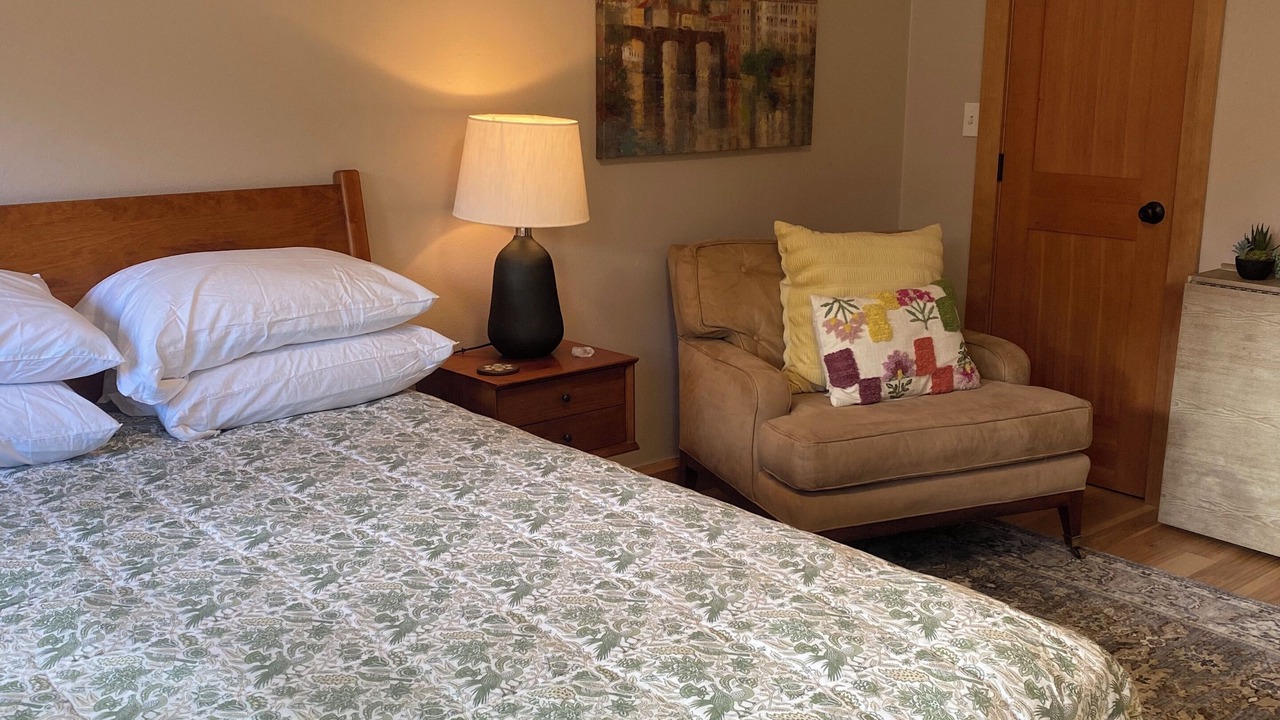 Photo of Bedroom in Friendly
