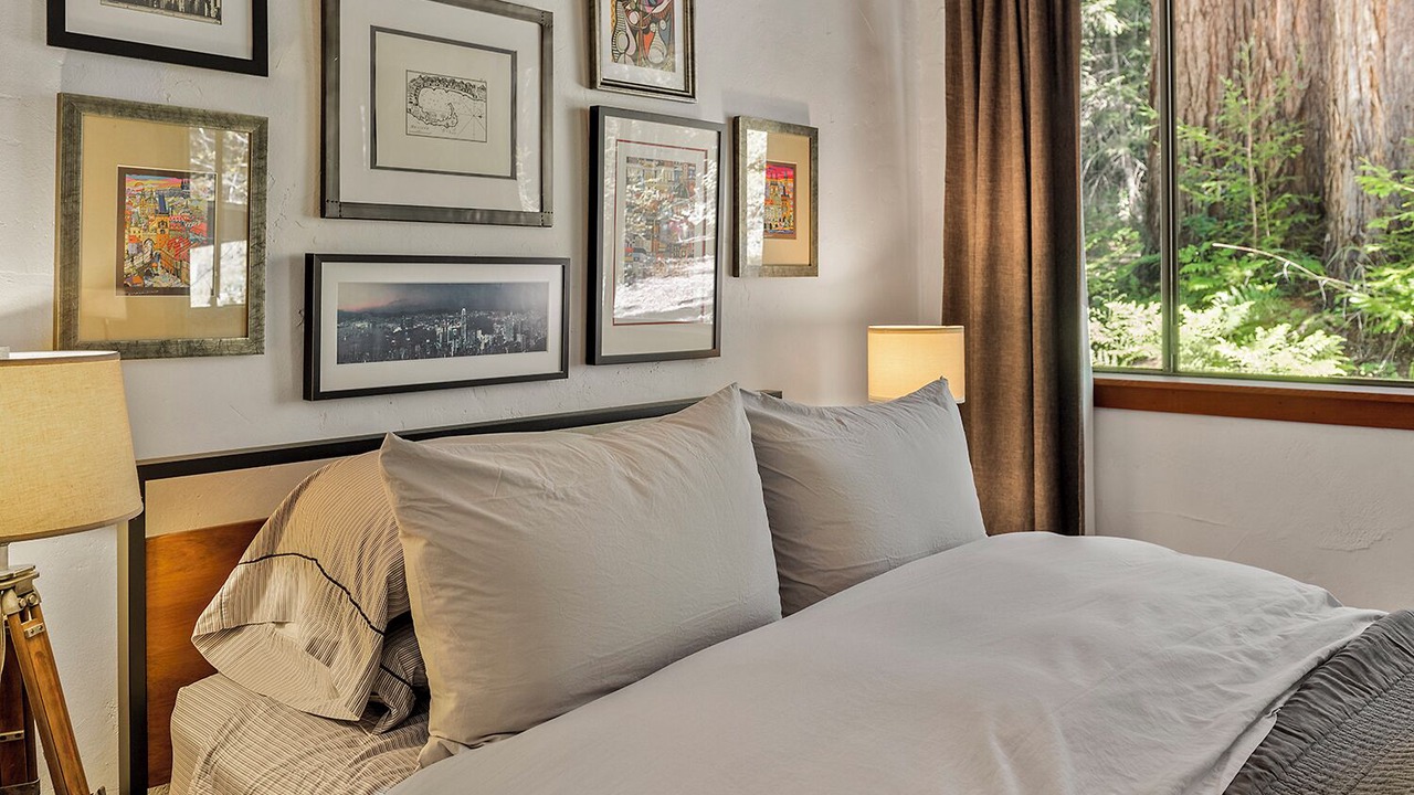 Photo of Bedroom in Occidental