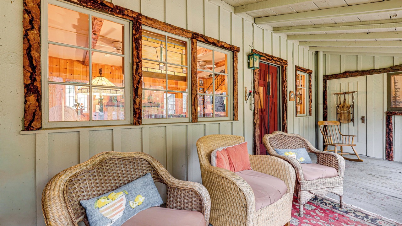 Photo of Patio Balcony in Camp Nelson