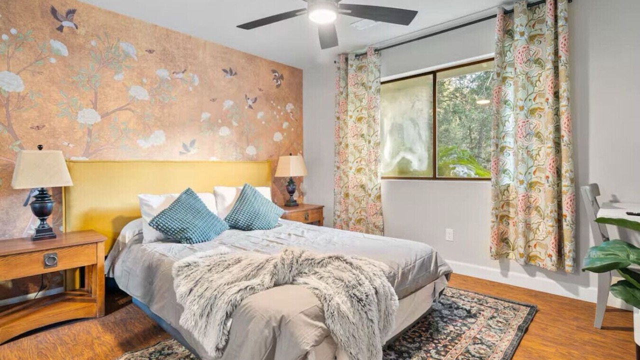 Photo of Bedroom in Phoenix Lake-Cedar Ridge