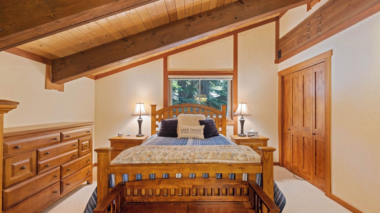 Photo of Bedroom in Alpine Meadows