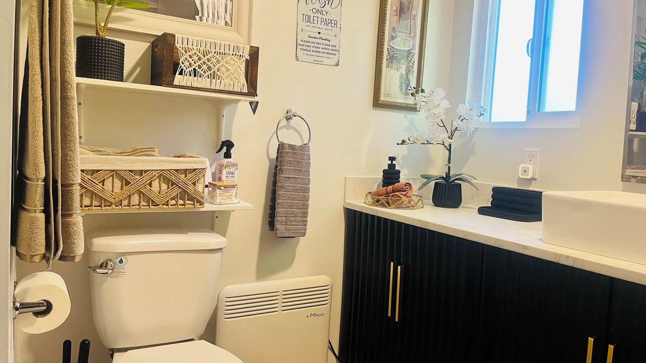 Photo of Bathroom in Cromberg