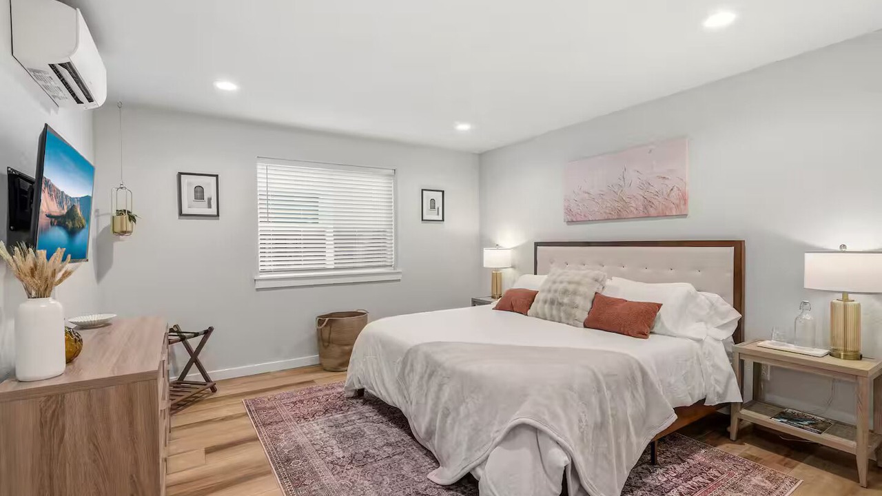 Photo of Bedroom in Central Point