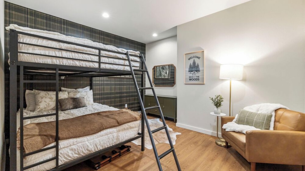 Photo of Bedroom in Chiloquin