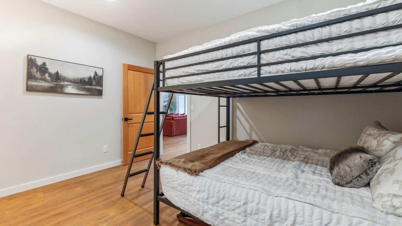 Photo of Bedroom in Chiloquin