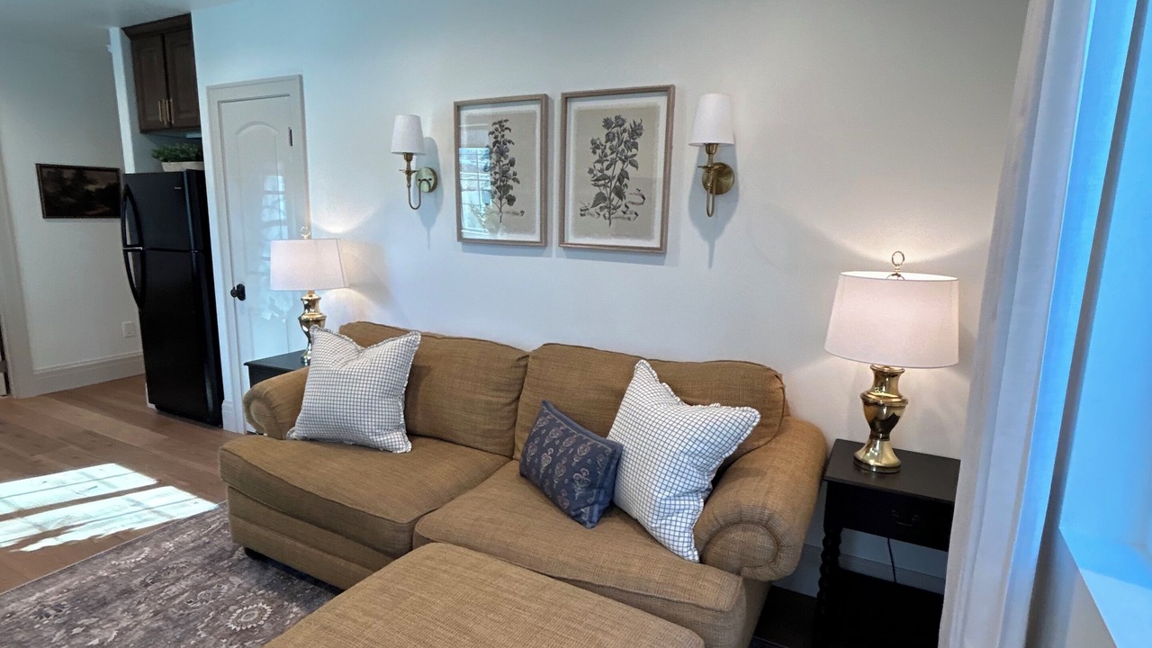 Photo of Livingroom in Mount Pleasant