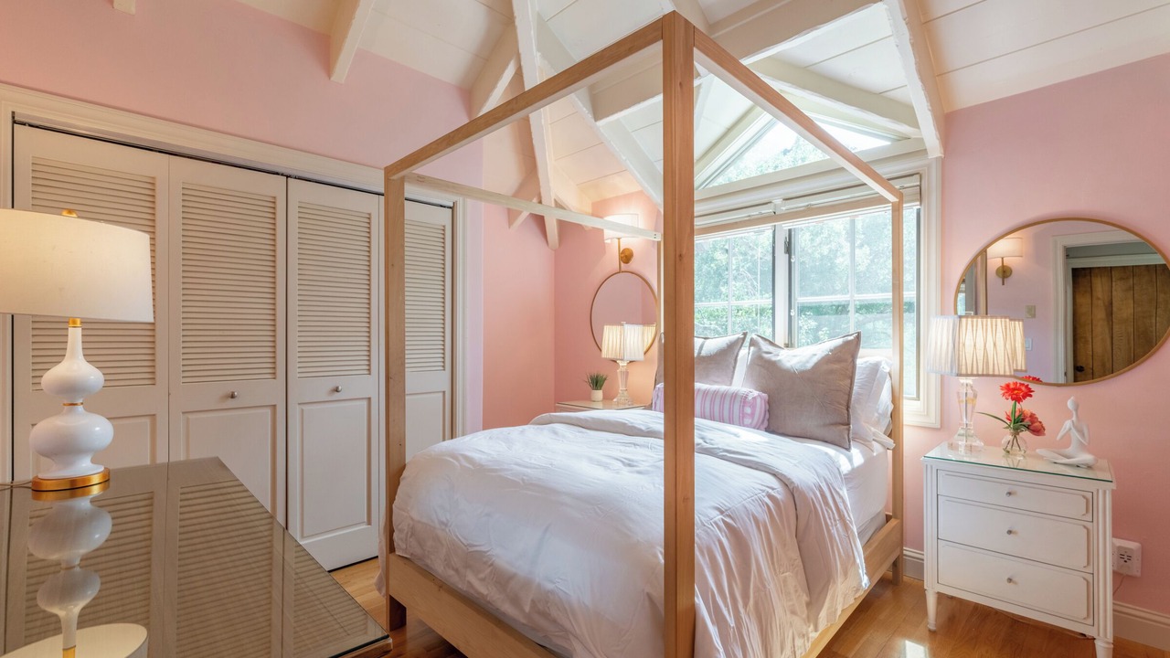 Photo of Bedroom in Carmel Valley