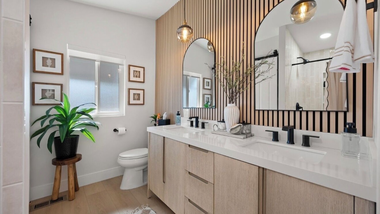 Photo of Bathroom in Bullhead City