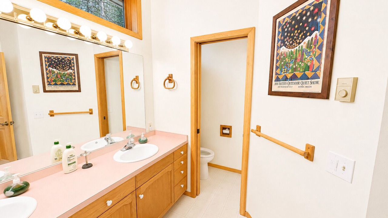 Photo of Bathroom in Black Butte Ranch