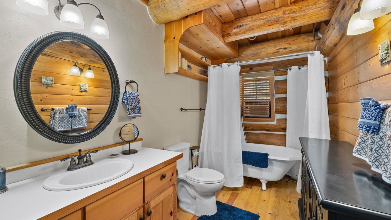 Photo of Bathroom in Williamson