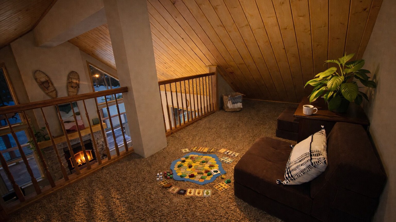 Photo of Livingroom in Serene Lakes