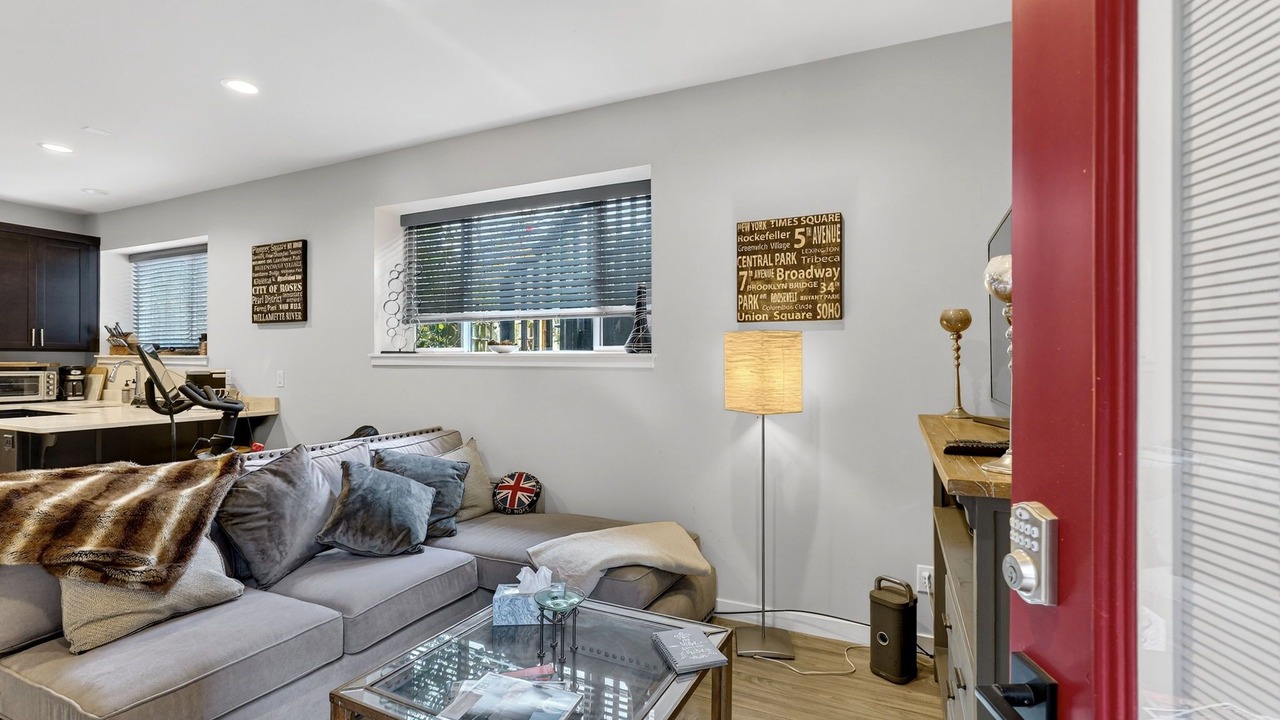 Photo of Livingroom in King
