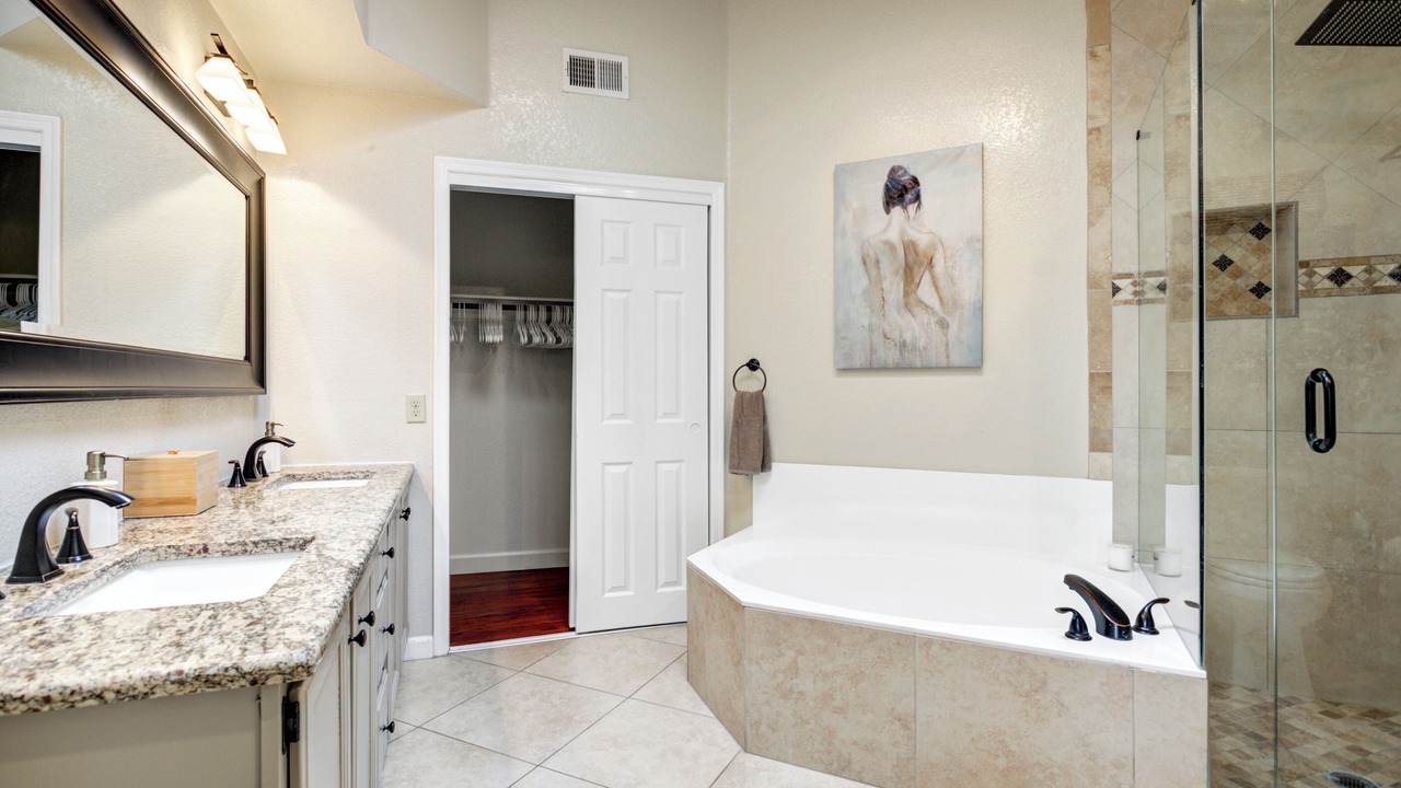 Photo of Bathroom in Saguaro Point
