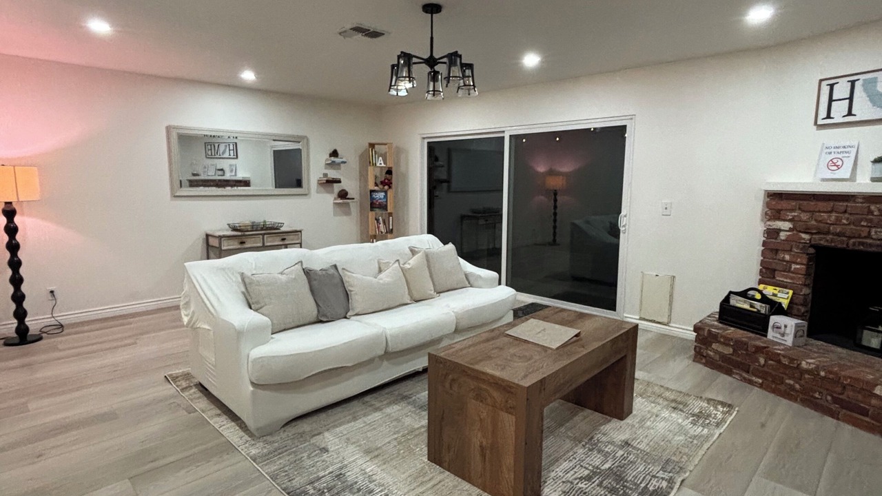 Photo of Livingroom in Glendora