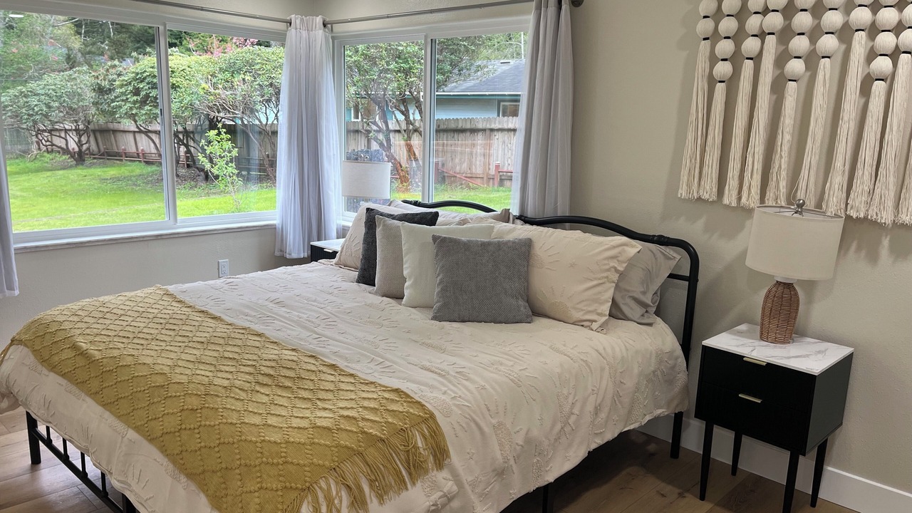 Photo of Bedroom in McKinleyville