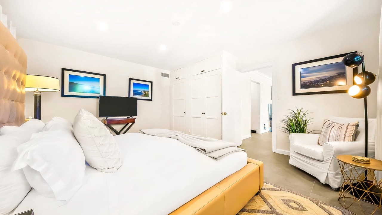 Photo of Bedroom in Village of La Jolla