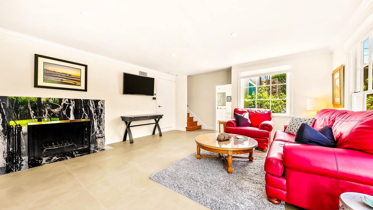 Photo of Livingroom in Village of La Jolla