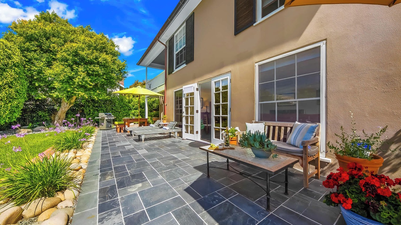 Photo of Patio Balcony in Village of La Jolla