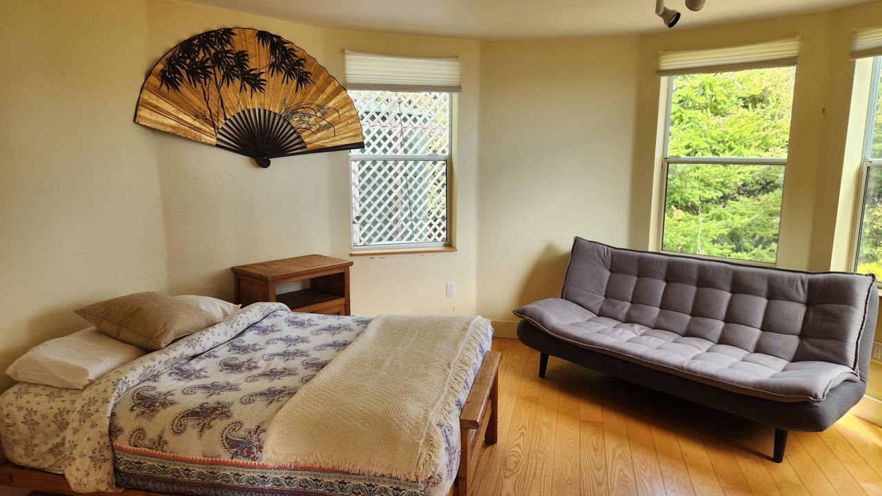 Photo of Bedroom in Gualala
