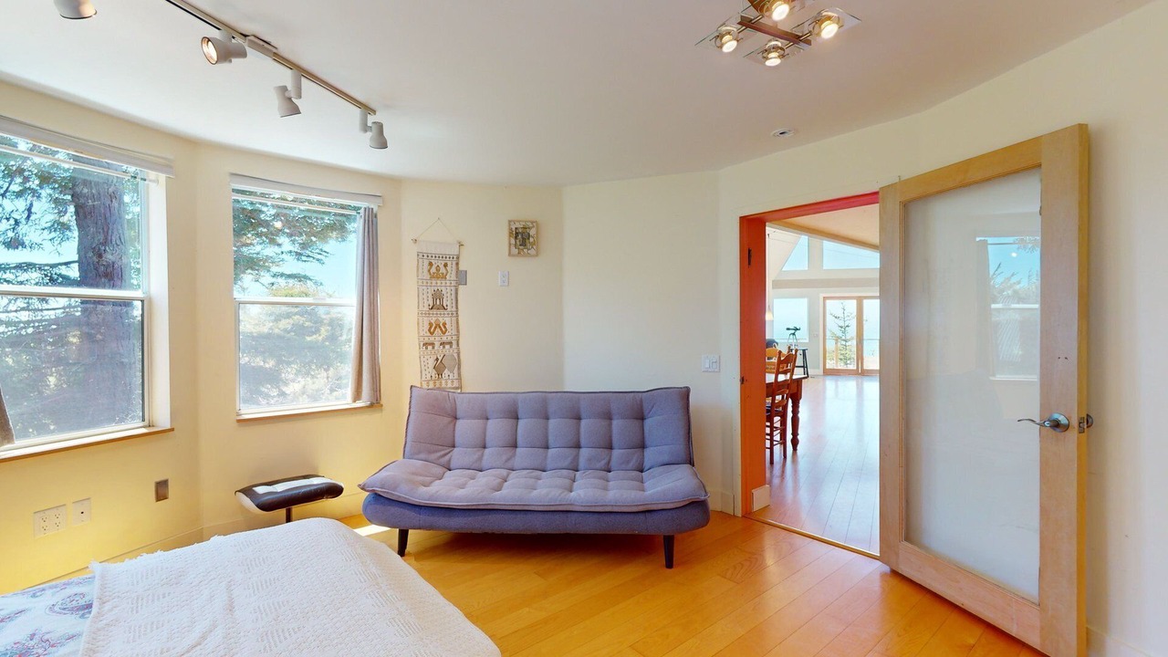 Photo of Bedroom in Gualala