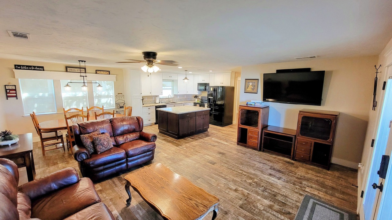 Photo of Livingroom in Stanislaus County