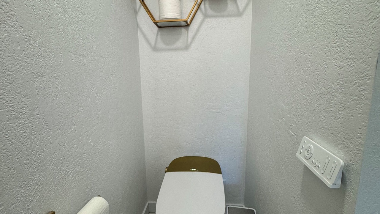 Photo of Bathroom in Western