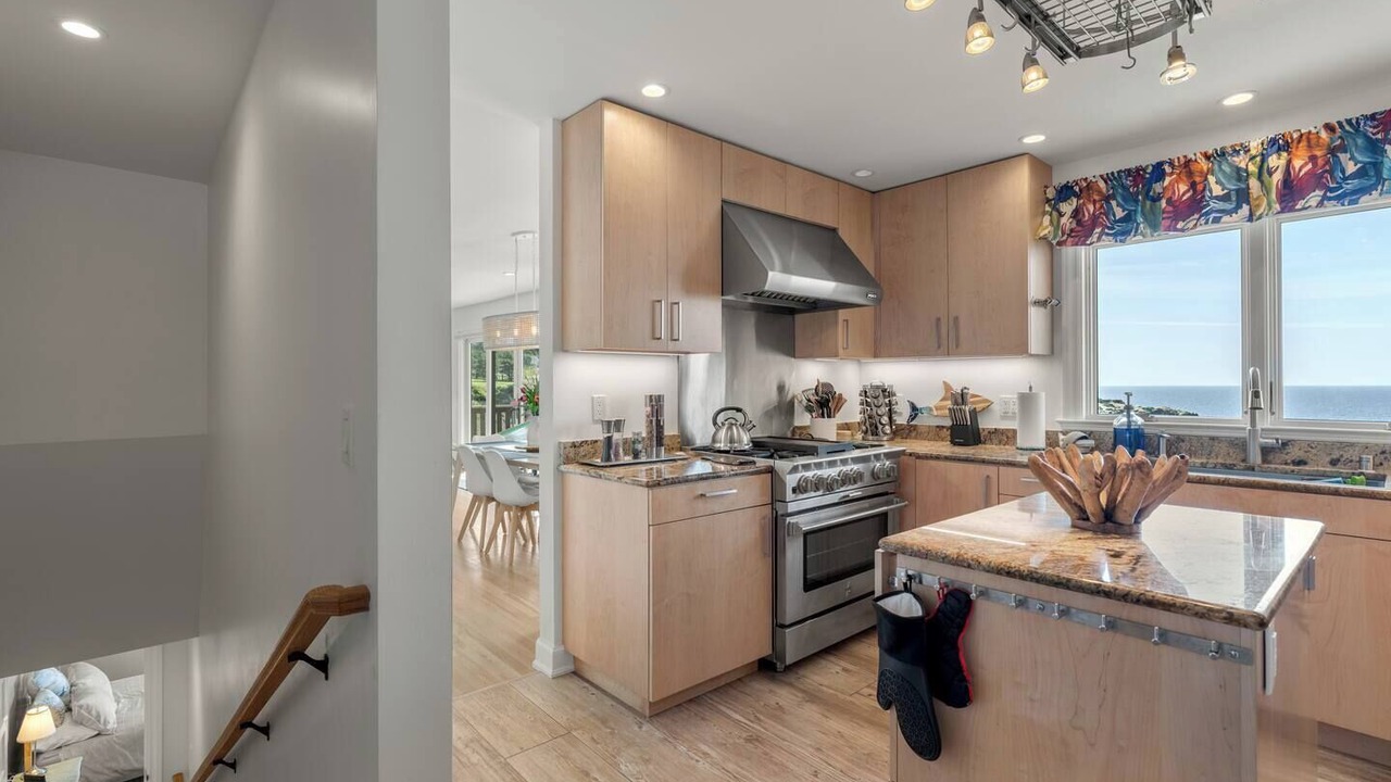 Photo of Kitchen in Jenner