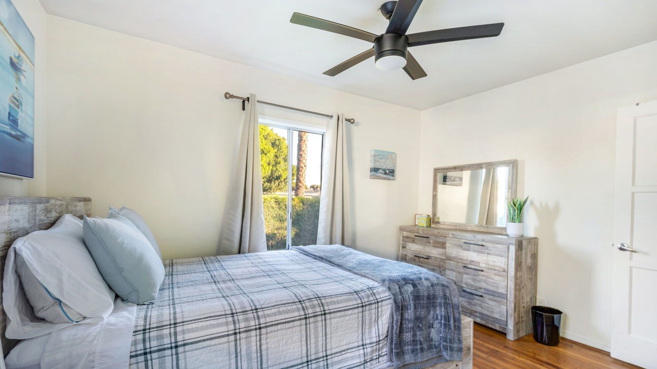 Photo of Bedroom in Harbor