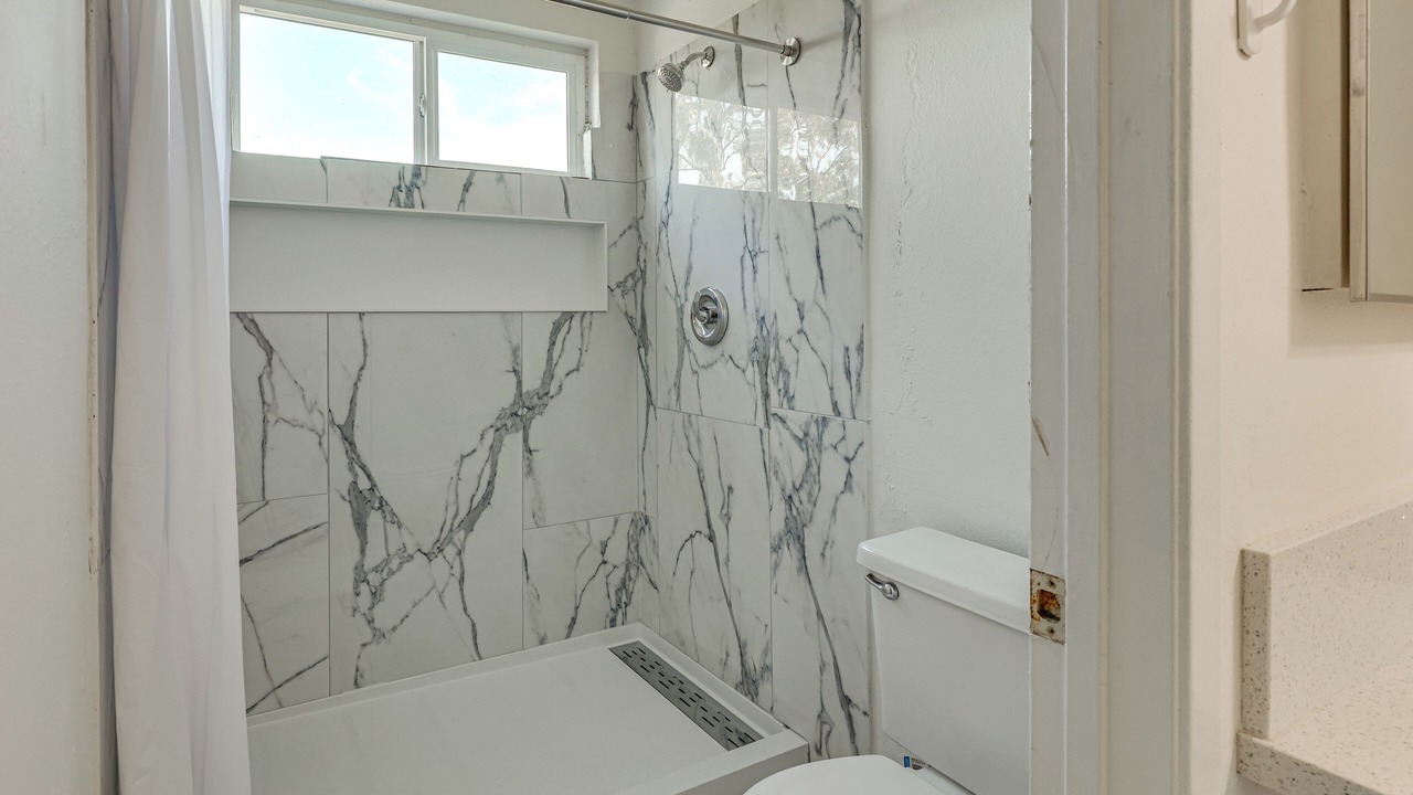Photo of Bathroom in Peacock